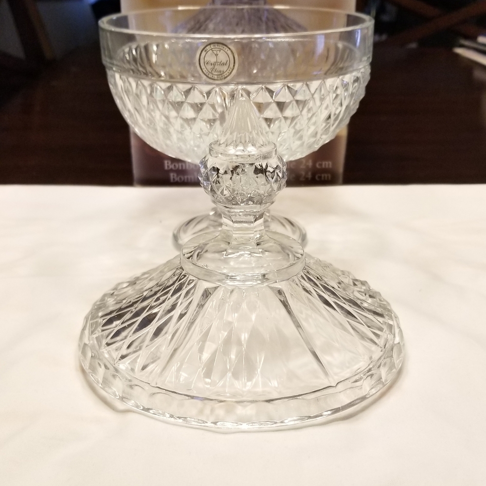 NIB Crystal Clear "Buckingham" Candy Dish